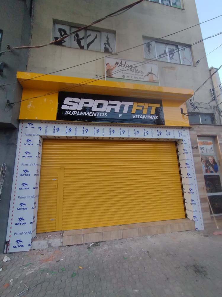 Conheça a porta de aço comercial da Domani Portas Automáticas